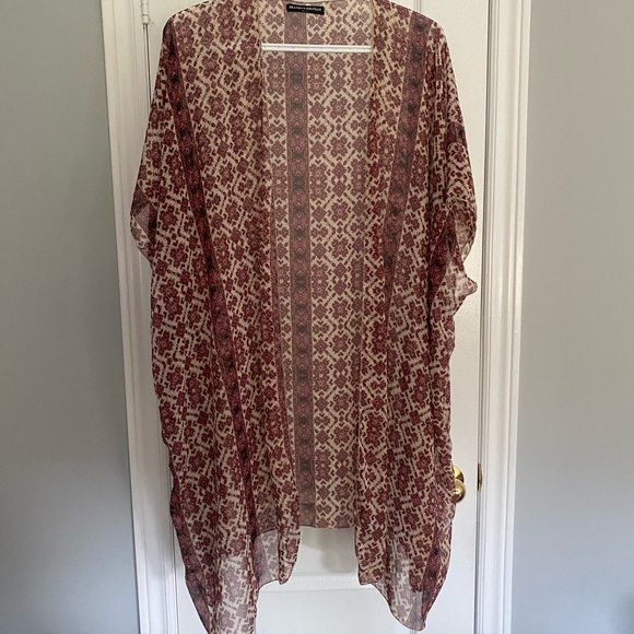Brandy - Patterned Burgundy, Pink + Cream Kimono - Picture 3 of 5